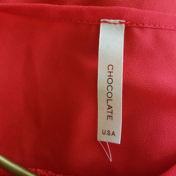 Sheer Red Top Button -Tap sleeves High low size L - Picture 8 of 8